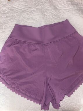 Erin Oprea Basics High-Waist Athletic Scallop Hem Shorts - Mauve